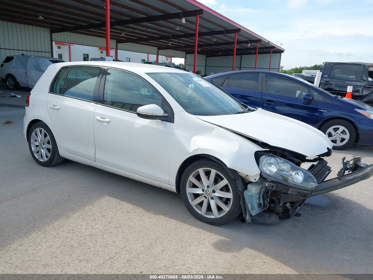 WVWNM7AJ2BW****** · 2011 VOLKSWAGEN GOLF TDI 4-DOOR