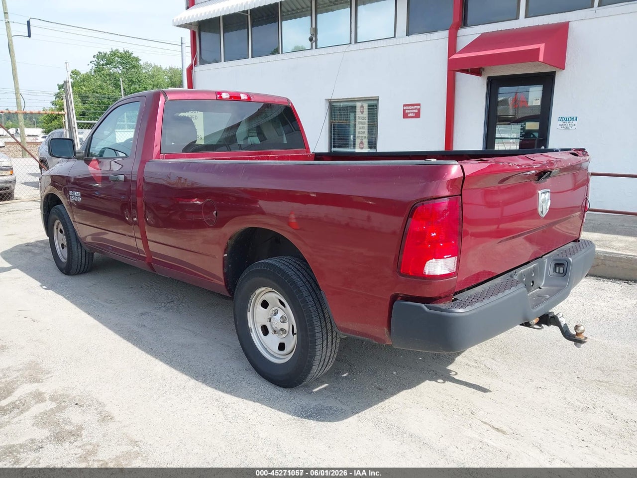 2017 RAM 1500 TRADESMAN  4X4 8' BOX · 3/11