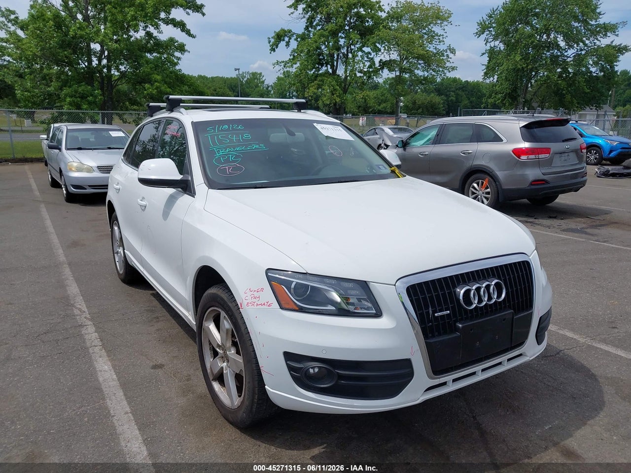 WA1LKAFP7AA****** · 2010 AUDI Q5 3.2 PREMIUM