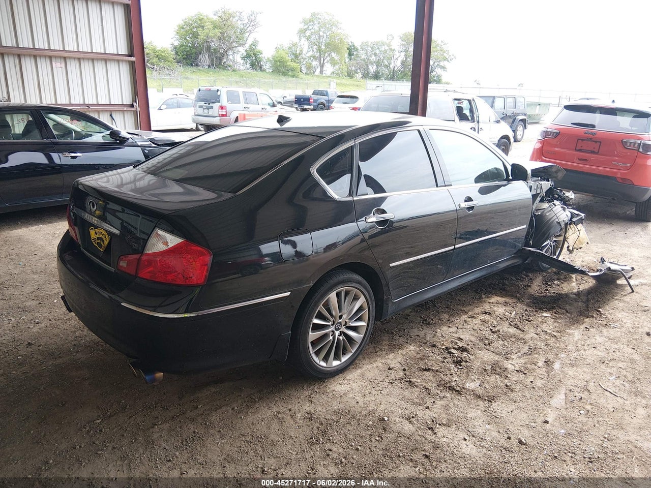 2009 INFINITI M35X · 4/11