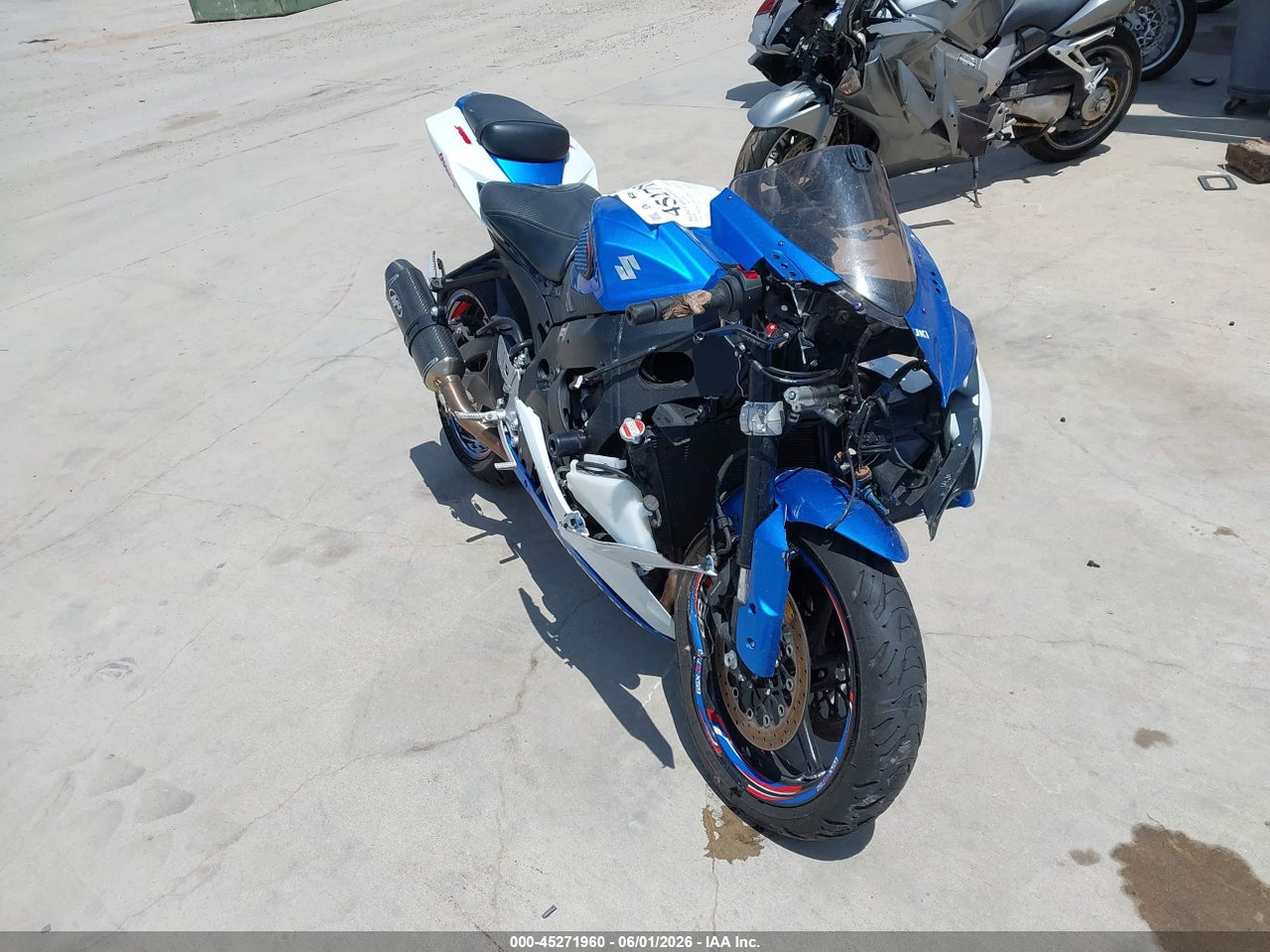JS1GR7LAX92****** · 2009 SUZUKI GSX-R750