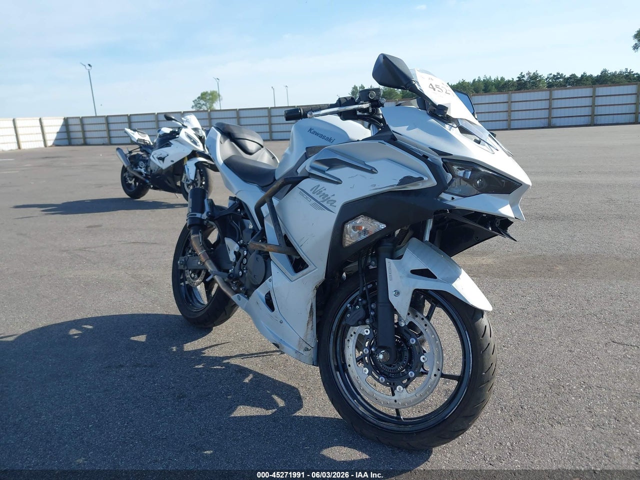 ML5EXGG14SD****** · 2025 KAWASAKI EX500