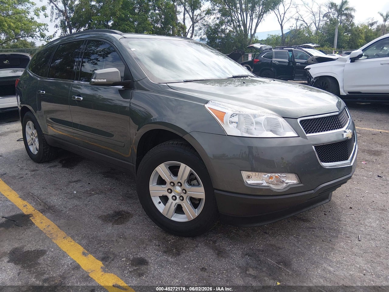 1GNKRGED5BJ****** · 2011 CHEVROLET TRAVERSE 1LT