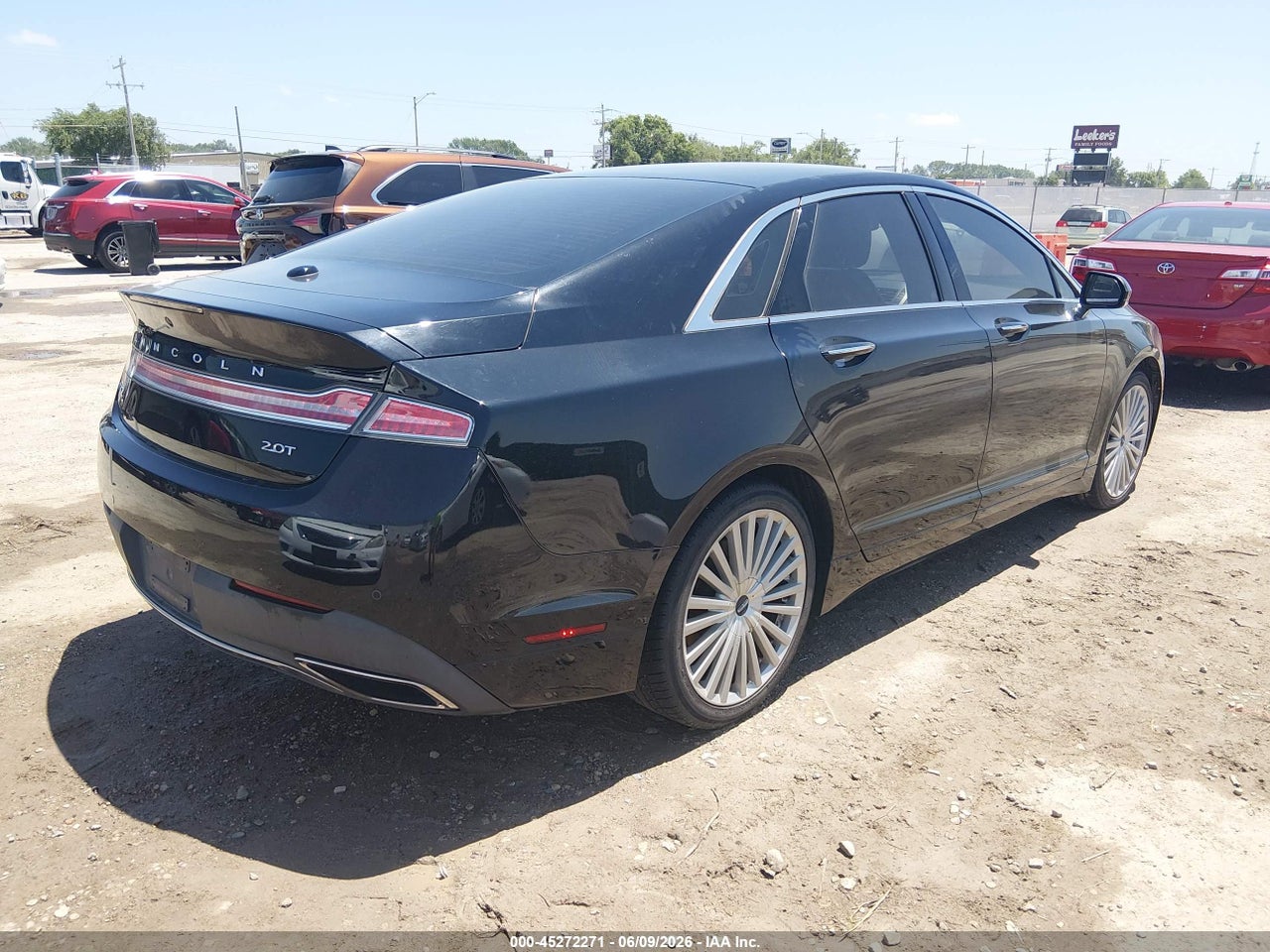 2017 LINCOLN MKZ RESERVE · 4/11