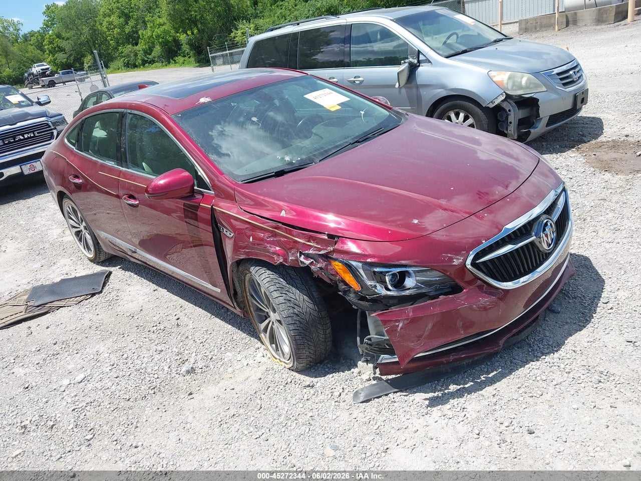 1G4ZP5SS8HU****** · 2017 BUICK LACROSSE ESSENCE