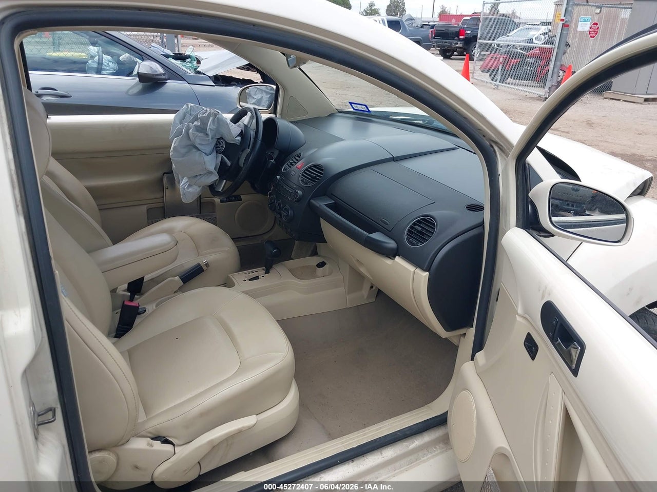 2010 VOLKSWAGEN NEW BEETLE 2.5L · 5/11