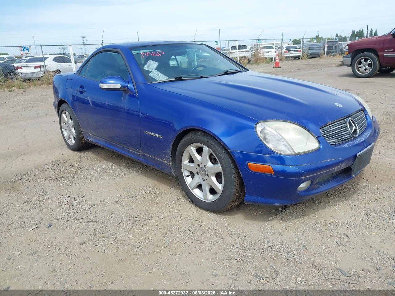 WDBKK49F31F****** · 2001 MERCEDES-BENZ SLK 230 KOMPRESSOR