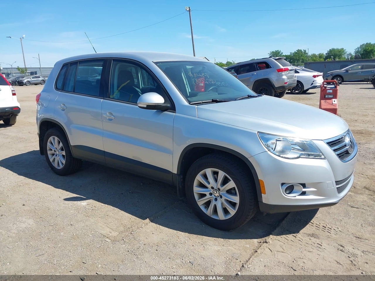 WVGBV7AX0AW****** · 2010 VOLKSWAGEN TIGUAN S