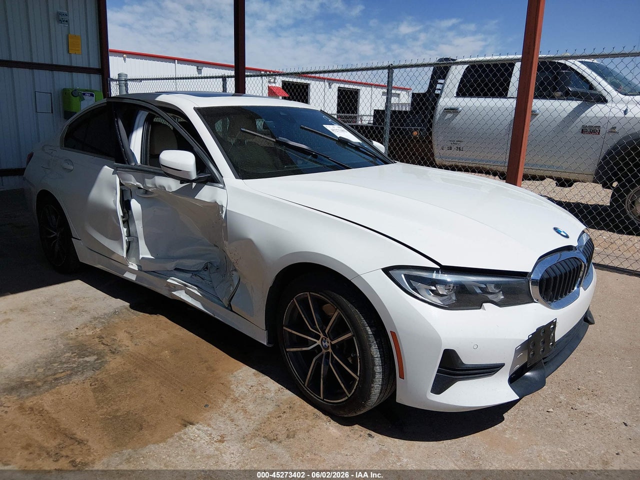 WBA5R1C59KA****** · 2019 BMW 330I
