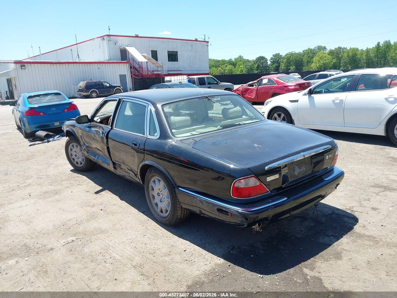 2001 JAGUAR XJ8   · 3/11