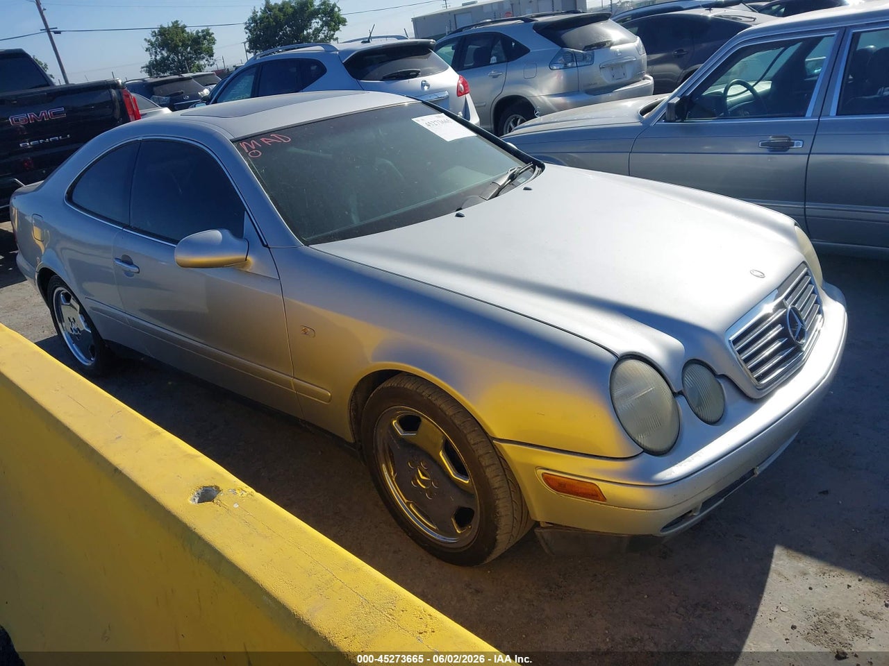 WDBLJ65G9WF****** · 1998 MERCEDES-BENZ CLK 320