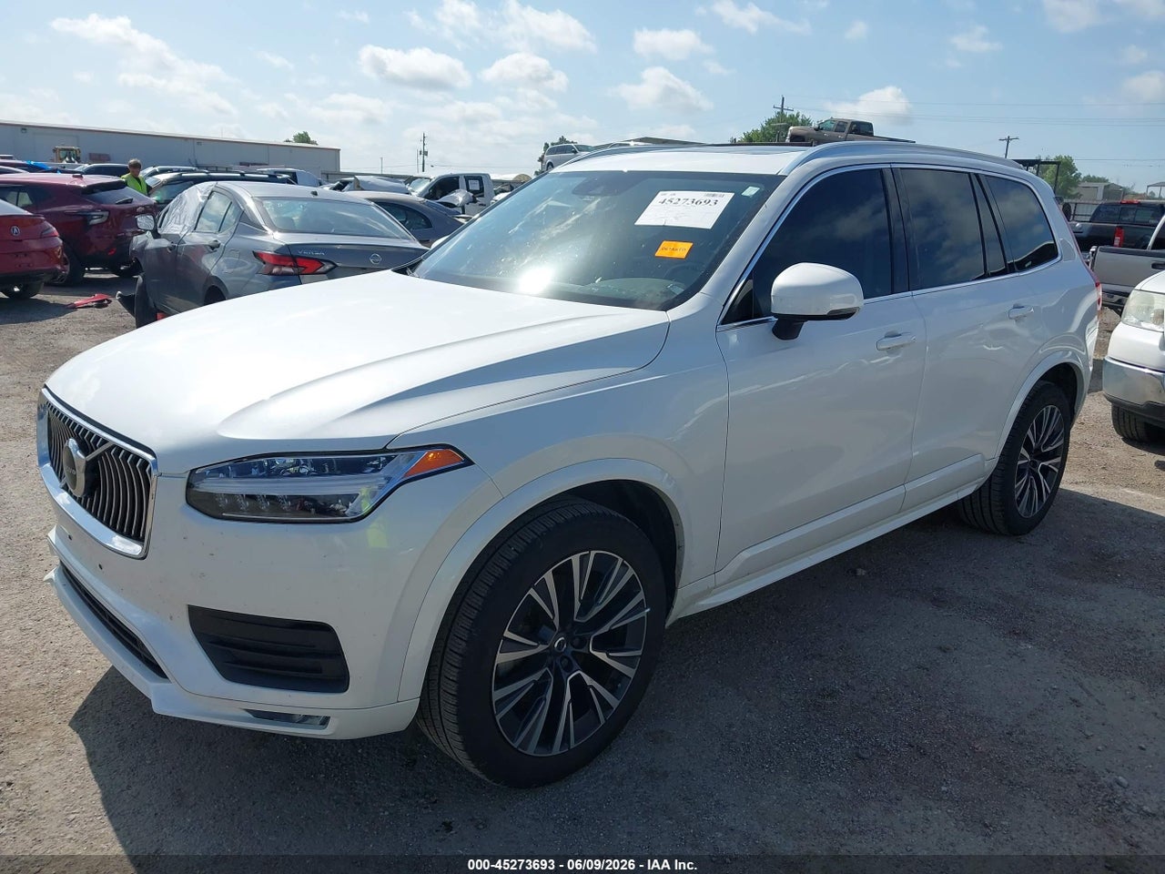 2022 VOLVO XC90 T5 MOMENTUM 7 PASSENGER · 2/11