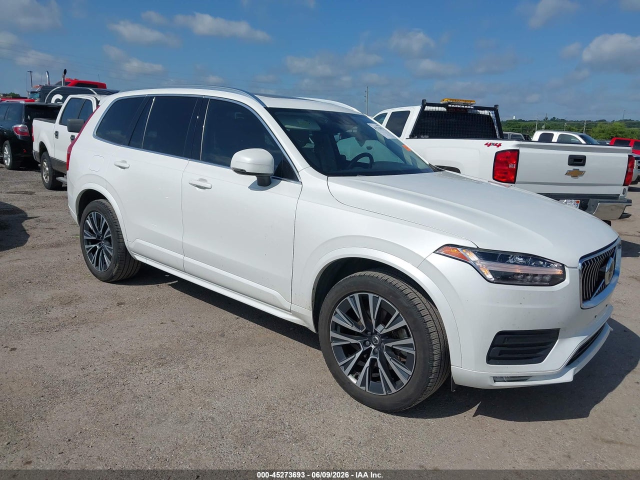 2022 VOLVO XC90 T5 MOMENTUM 7 PASSENGER
