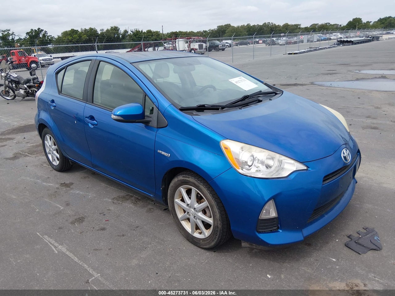 JTDKDTB36D1****** · 2013 TOYOTA PRIUS C THREE