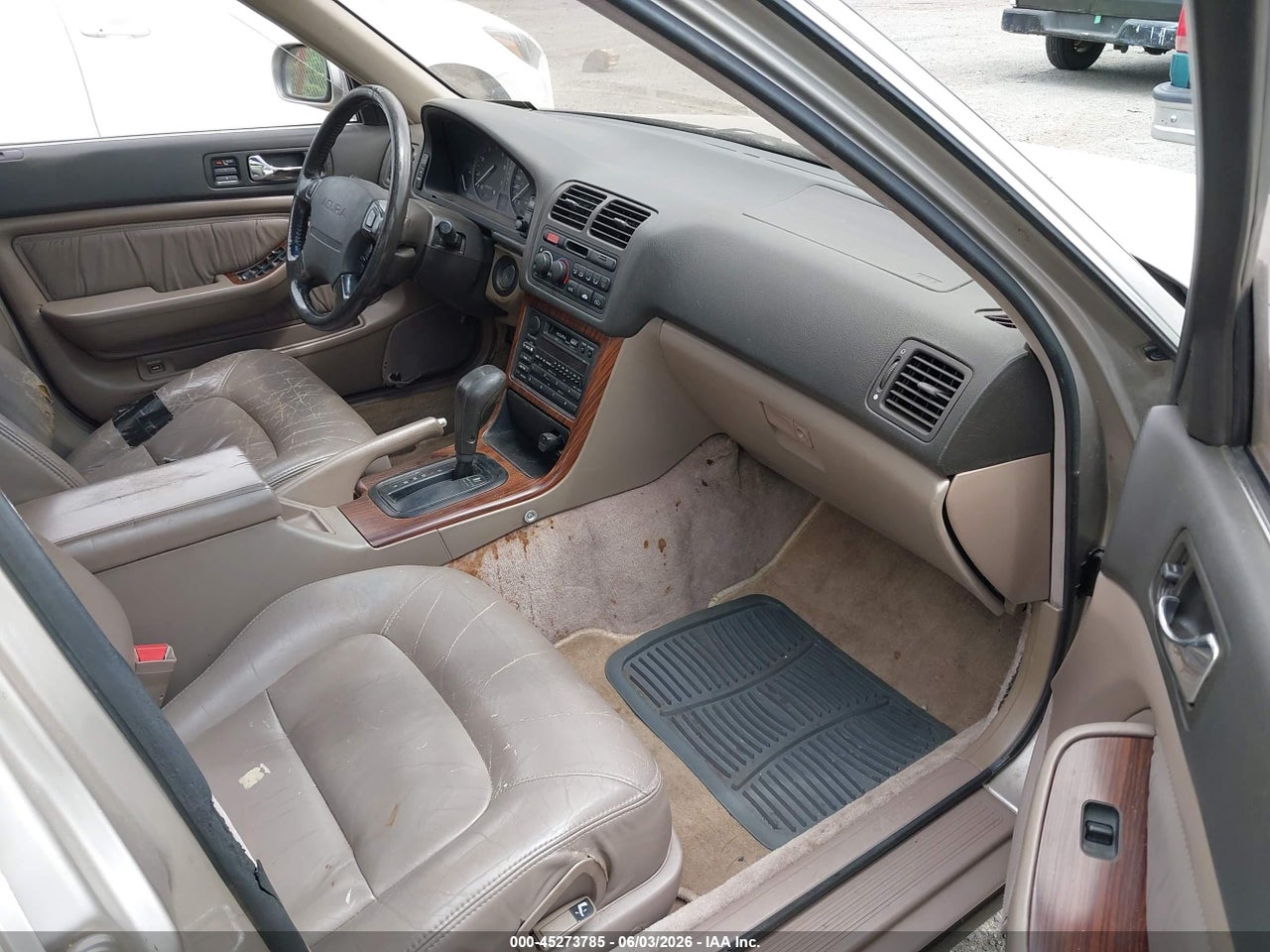 1992 ACURA LEGEND L · 5/11