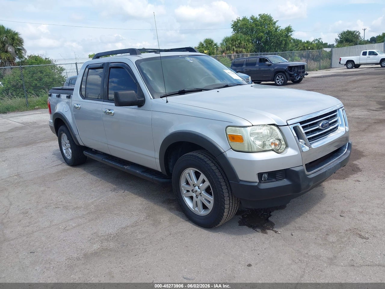 1FMEU3BE0AU****** · 2010 FORD EXPLORER SPORT TRAC XLT