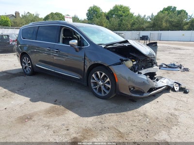 2C4RC1GG2HR****** · 2017 CHRYSLER PACIFICA LIMITED