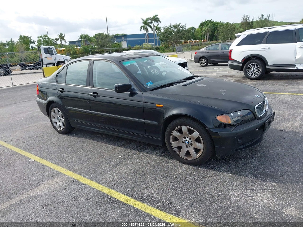 WBAEV33404K****** · 2004 BMW 325I