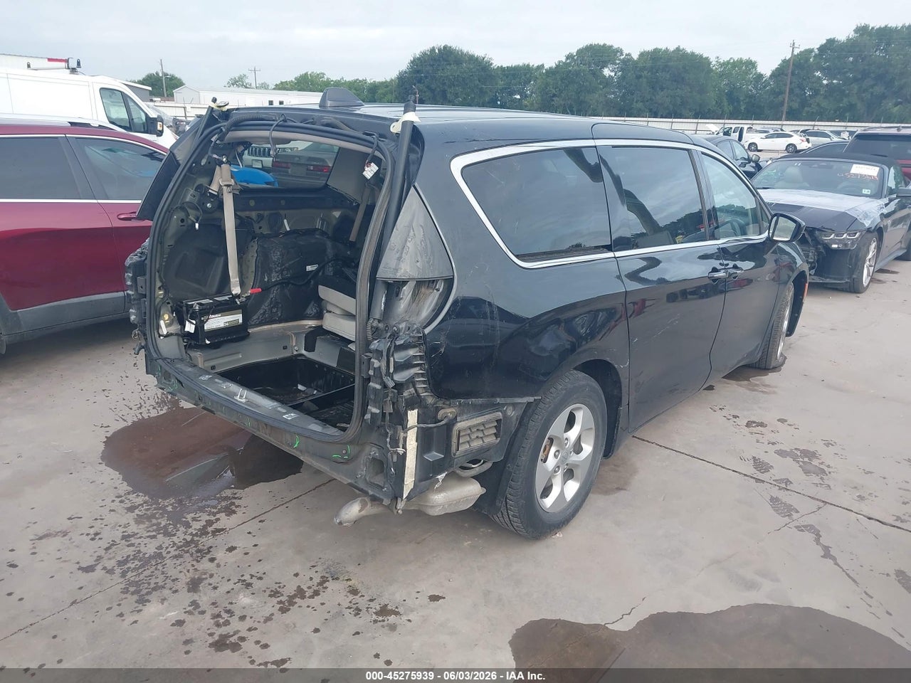 2018 CHRYSLER PACIFICA HYBRID TOURING PLUS · 4/11