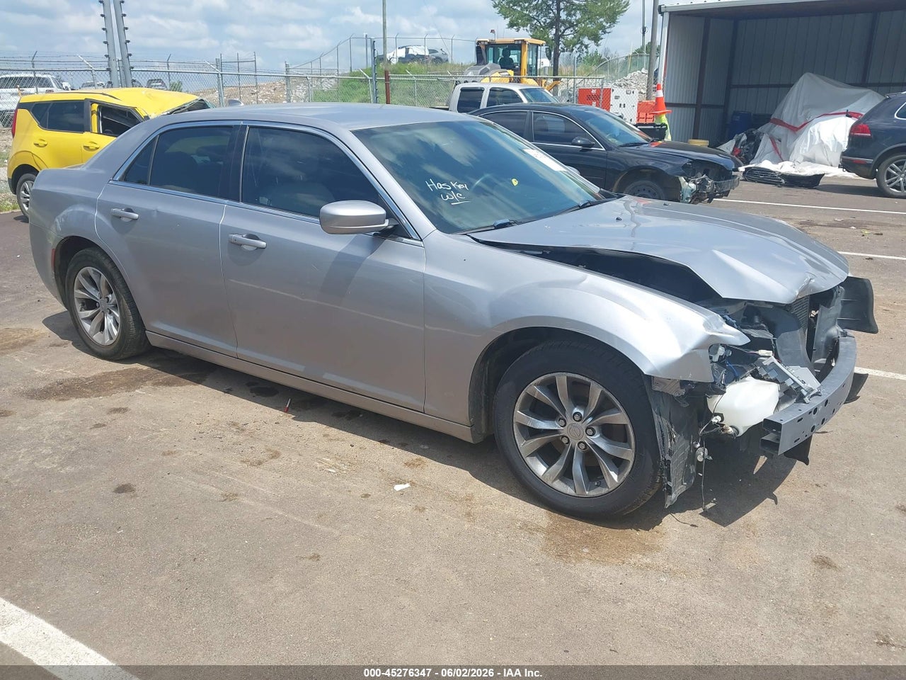 2C3CCAAGXFH****** · 2015 CHRYSLER 300 LIMITED