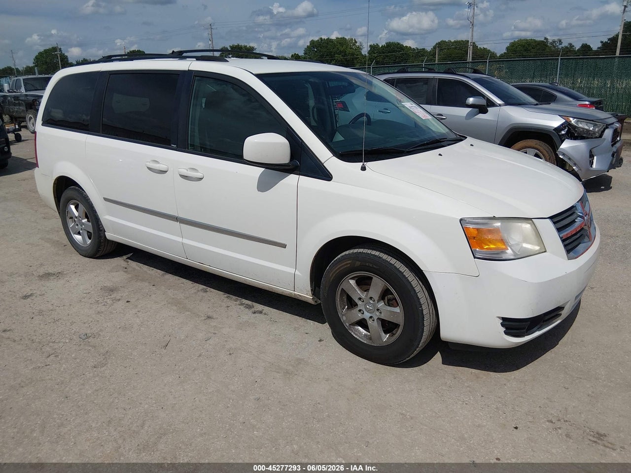 2D4RN5DX3AR****** · 2010 DODGE GRAND CARAVAN SXT