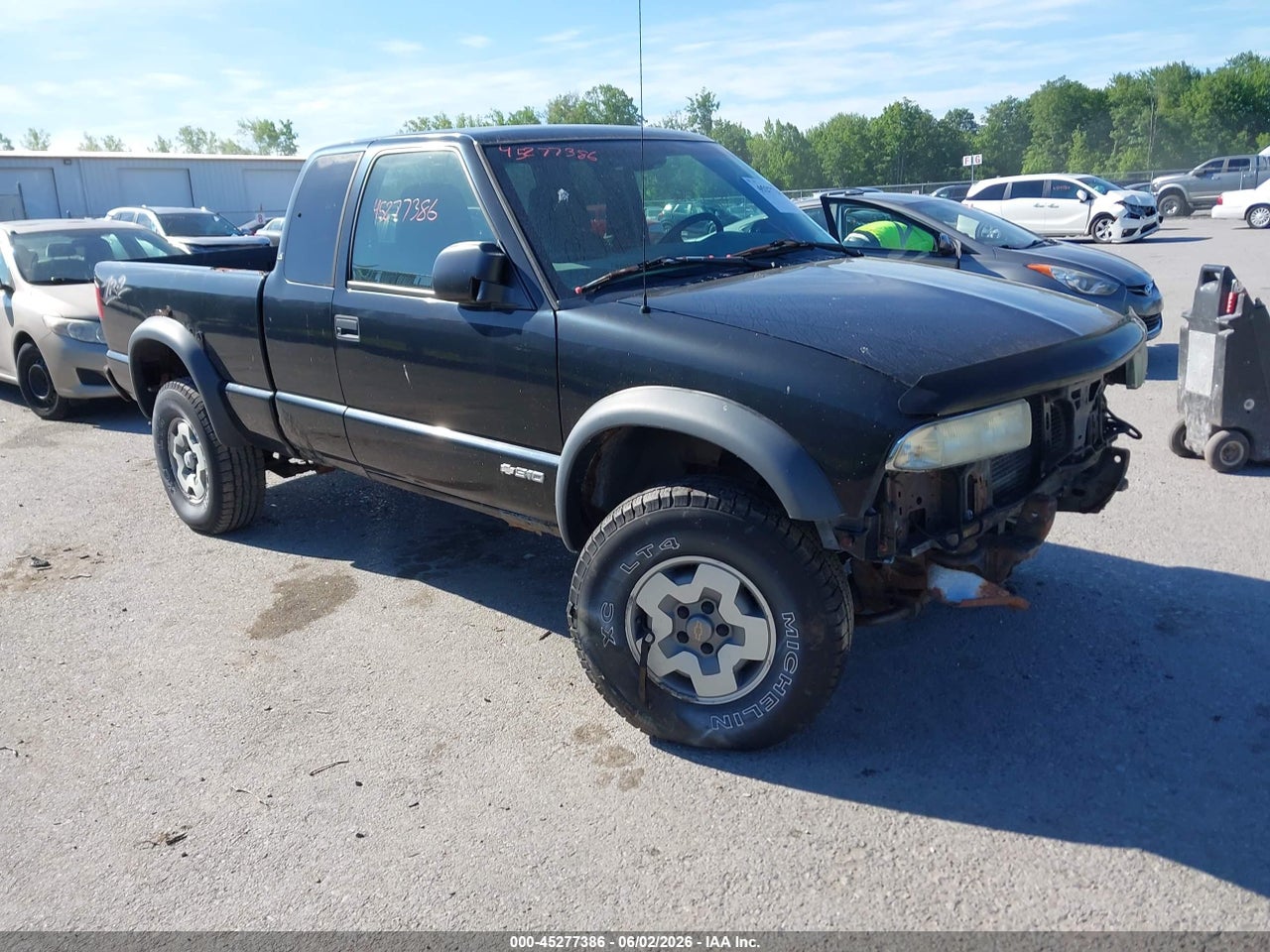 1GCCT19XX38****** · 2003 CHEVROLET S-10 LS