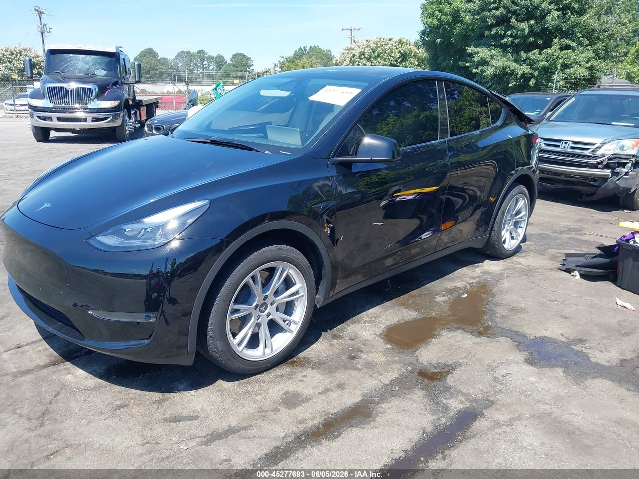 2024 TESLA MODEL Y LONG RANGE DUAL MOTOR ALL-WHEEL DRIVE · 2/10