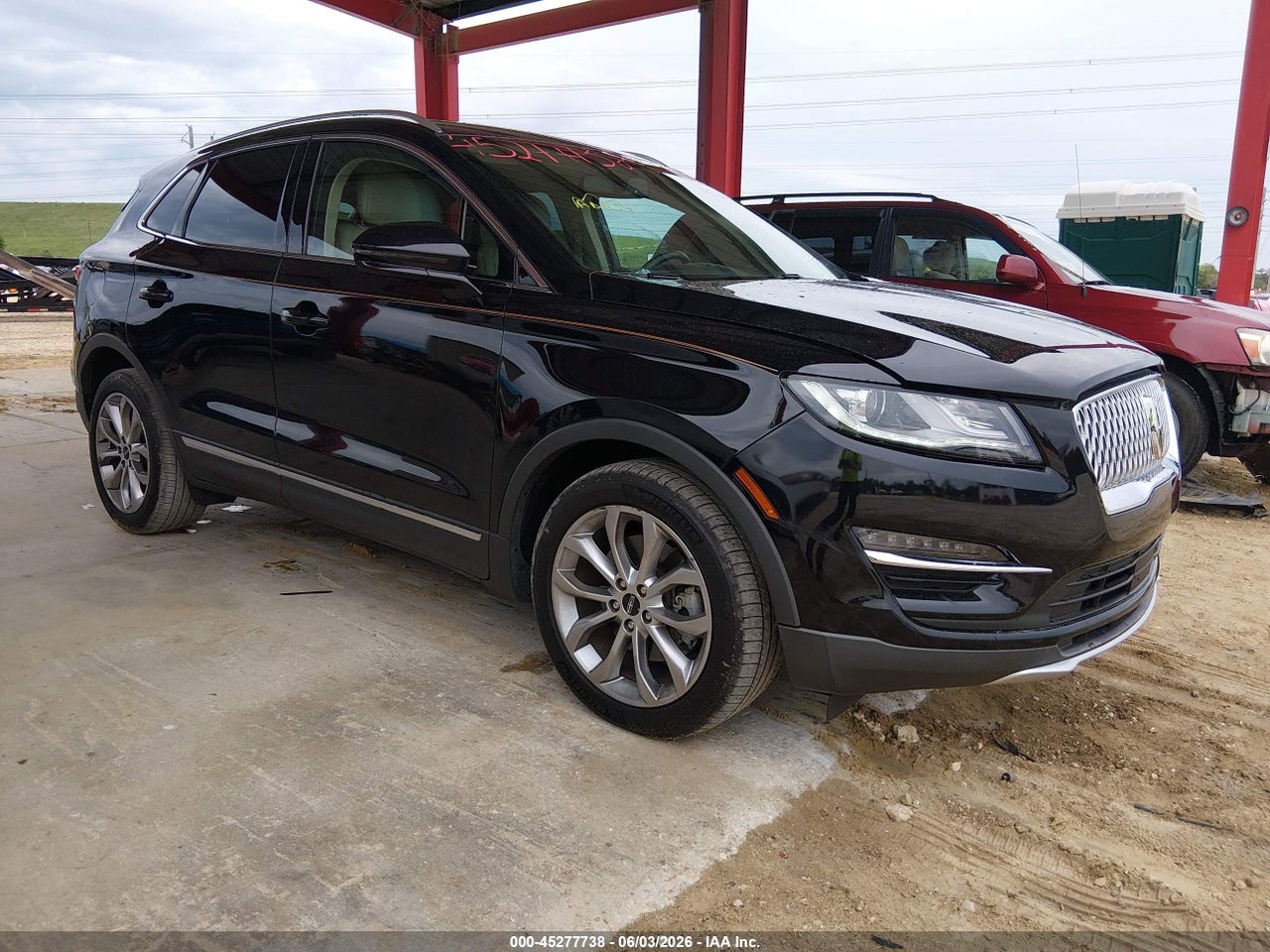5LMCJ2C90KU****** · 2019 LINCOLN MKC SELECT