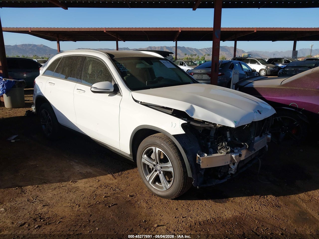 WDC0G4JB7GF****** · 2016 MERCEDES-BENZ GLC 300