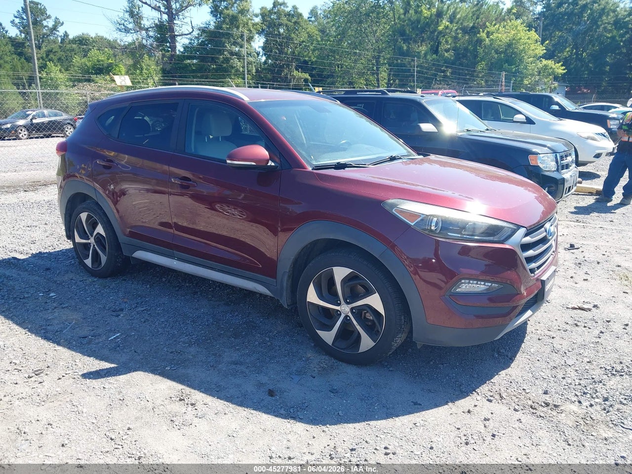 KM8J33A2XHU****** · 2017 HYUNDAI TUCSON SPORT