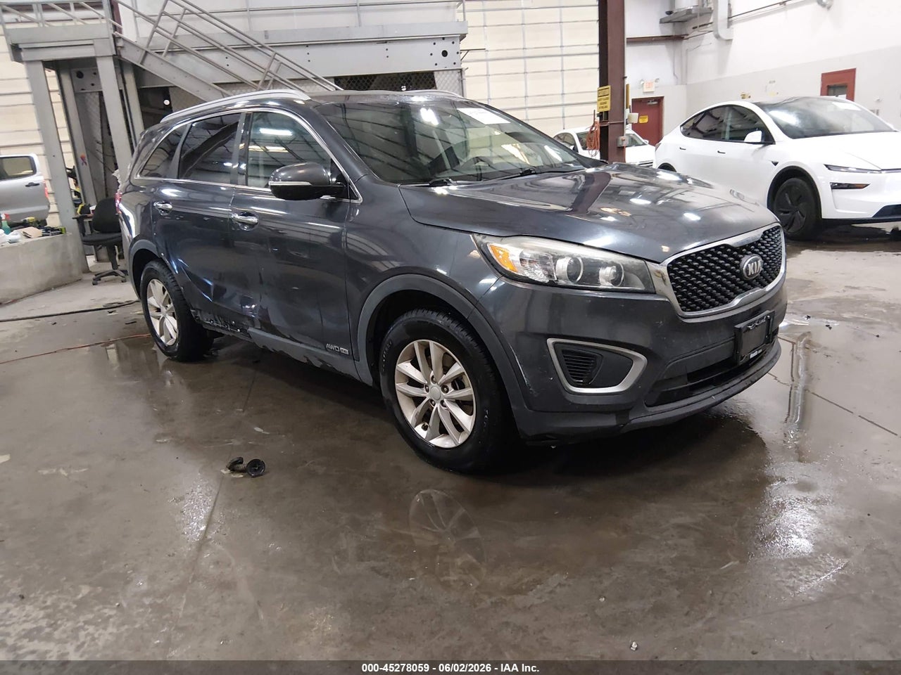 5XYPGDA5XJG****** · 2018 KIA SORENTO 3.3L LX