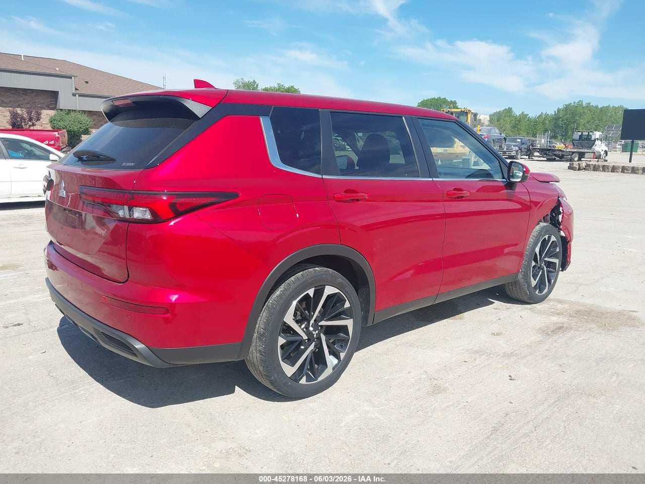 2022 MITSUBISHI OUTLANDER ES 2.5 S-AWC · 4/11
