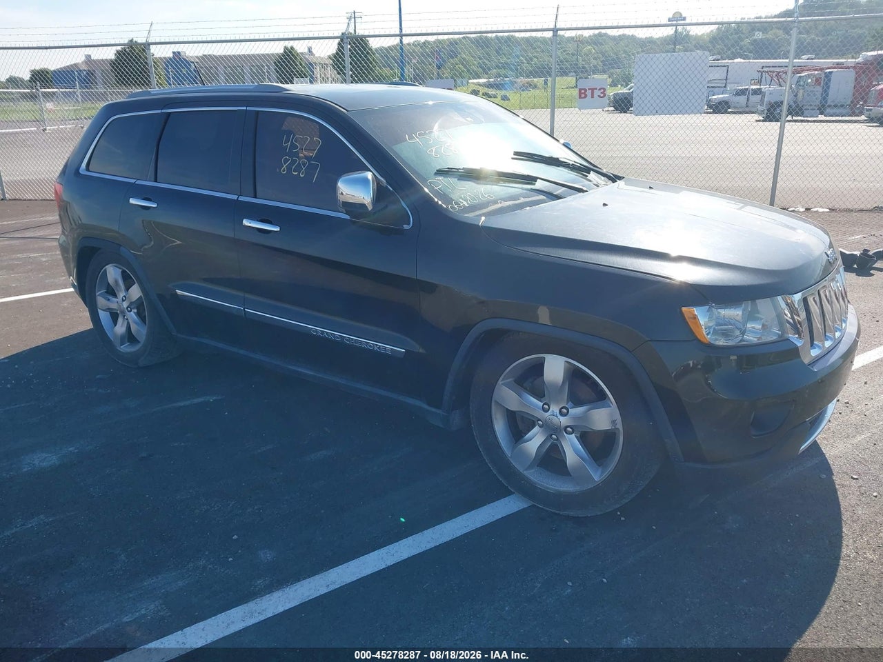 1C4RJFCT2CC****** · 2012 JEEP GRAND CHEROKEE OVERLAND