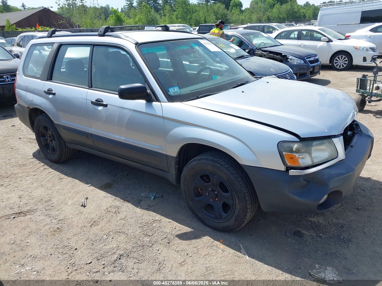 JF1SG63645H****** · 2005 SUBARU FORESTER 2.5X