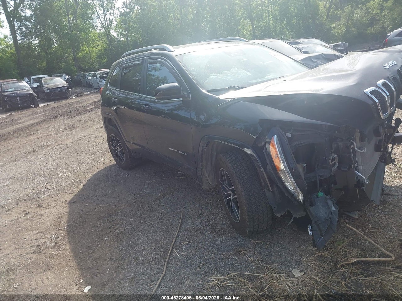 1C4PJMJS3HW****** · 2017 JEEP CHEROKEE OVERLAND 4X4