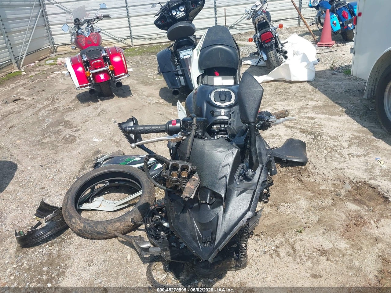 2022 KAWASAKI EX650 N · 5/10