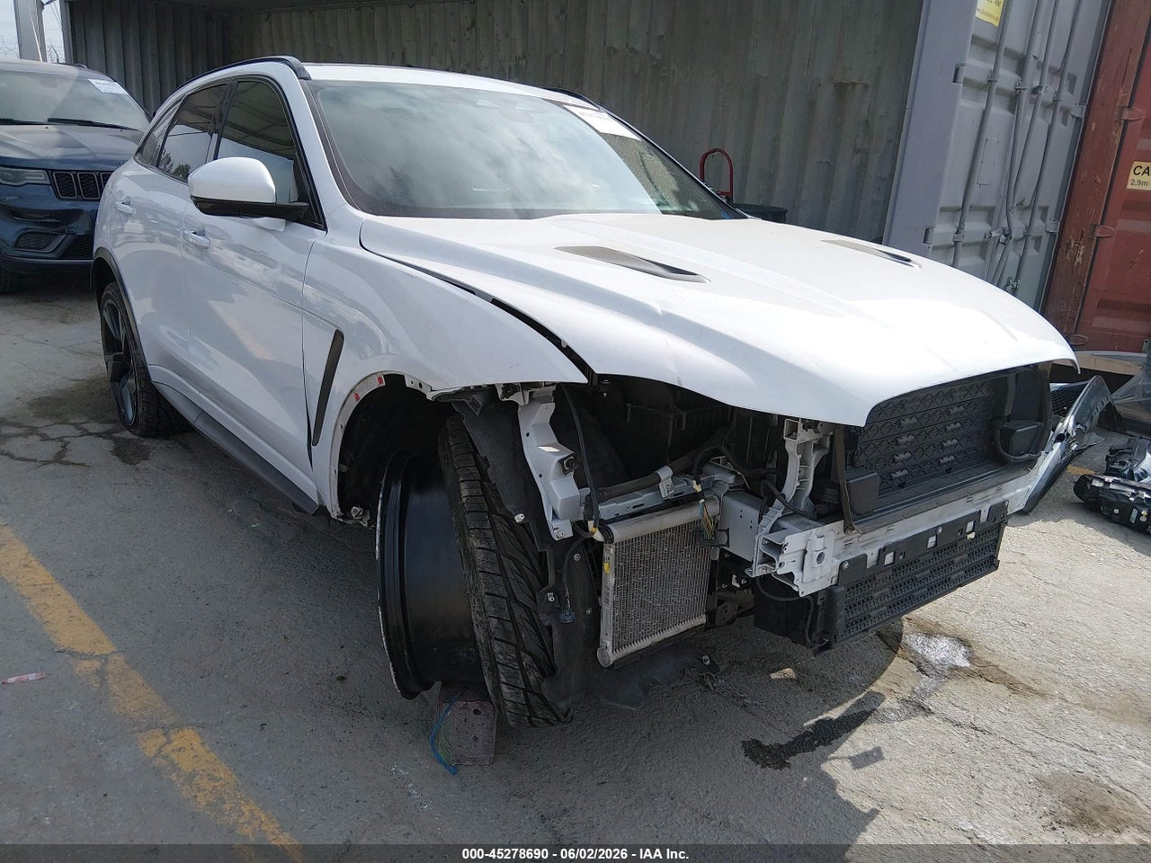 SADCZ2EE2MA****** · 2021 JAGUAR F-PACE SVR P550 AWD AUTOMATIC