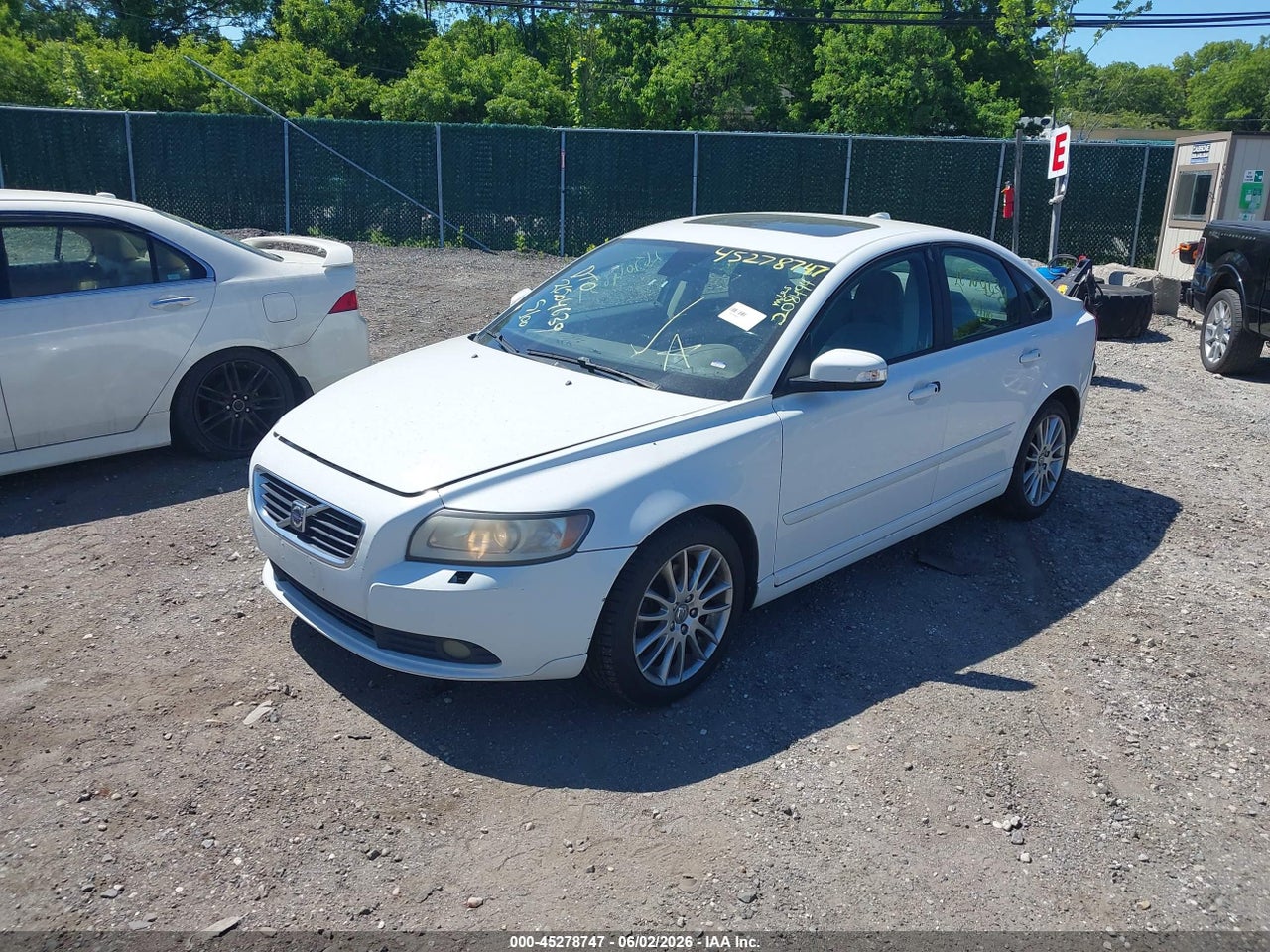 2010 VOLVO S40 2.4I · 2/11