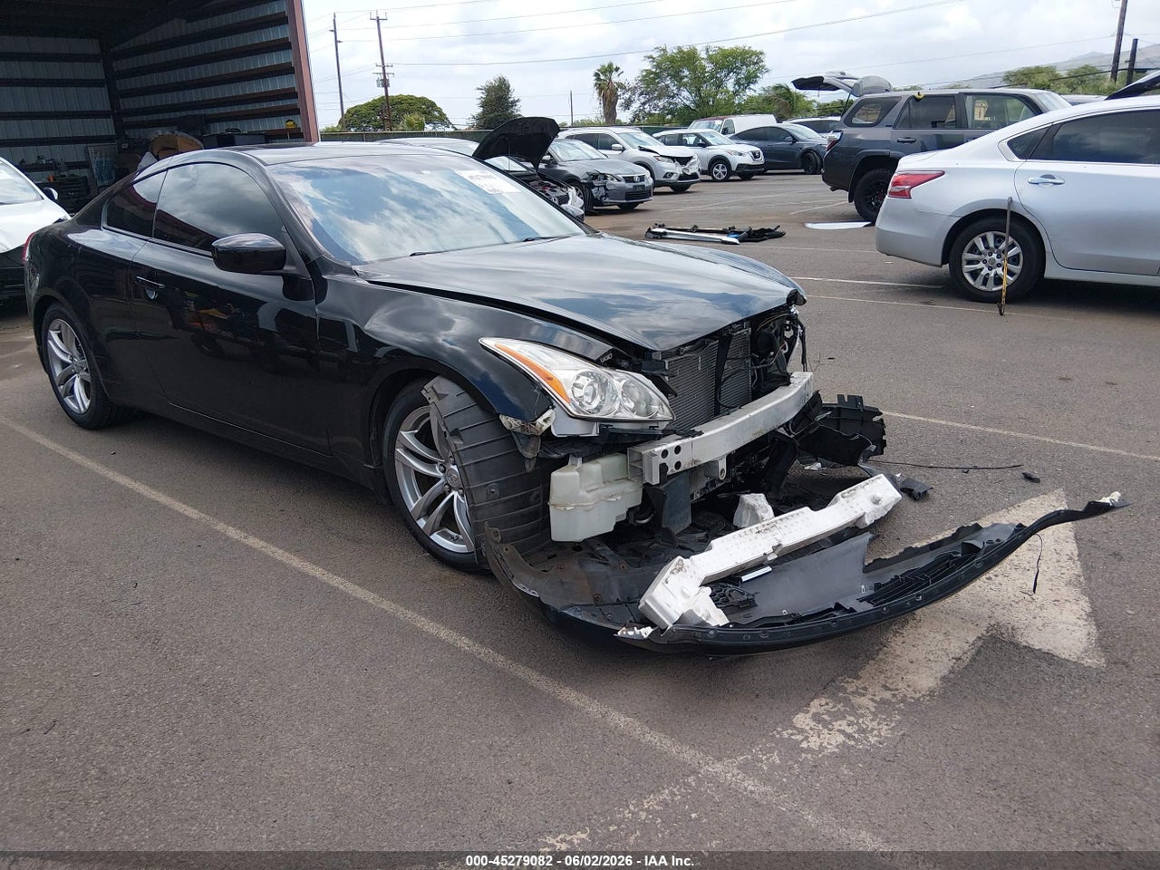JNKCV64E69M****** · 2009 INFINITI G37 JOURNEY