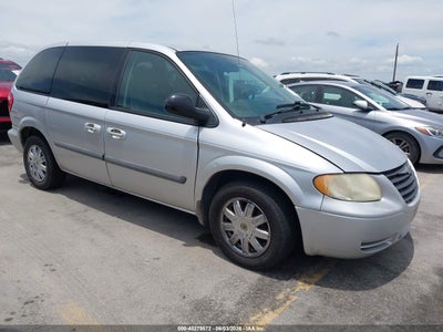 2005 CHRYSLER TOWN & COUNTRY