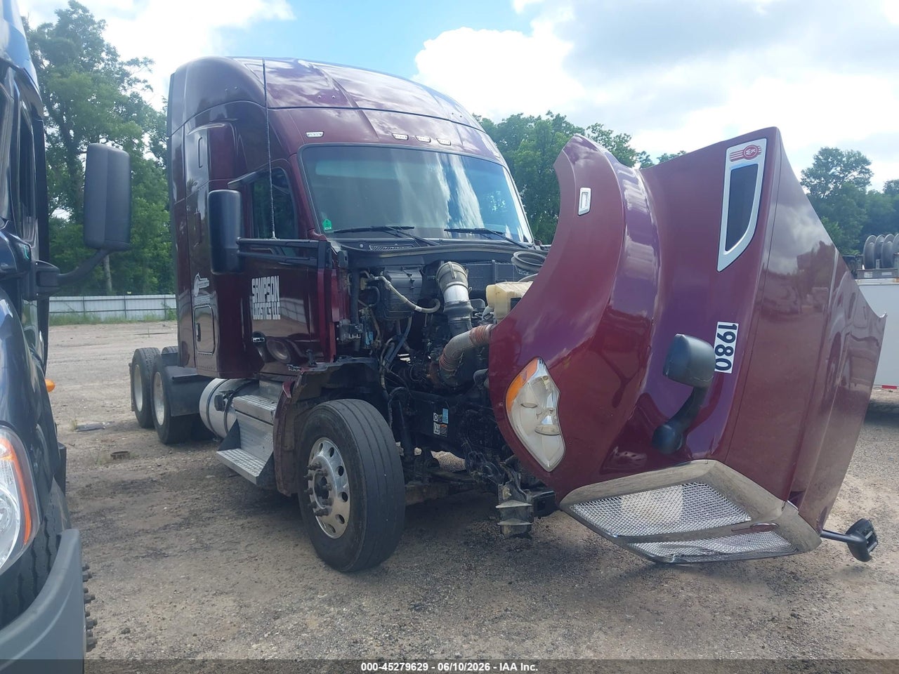 1XKYDP9X3MJ****** · 2021 KENWORTH T680