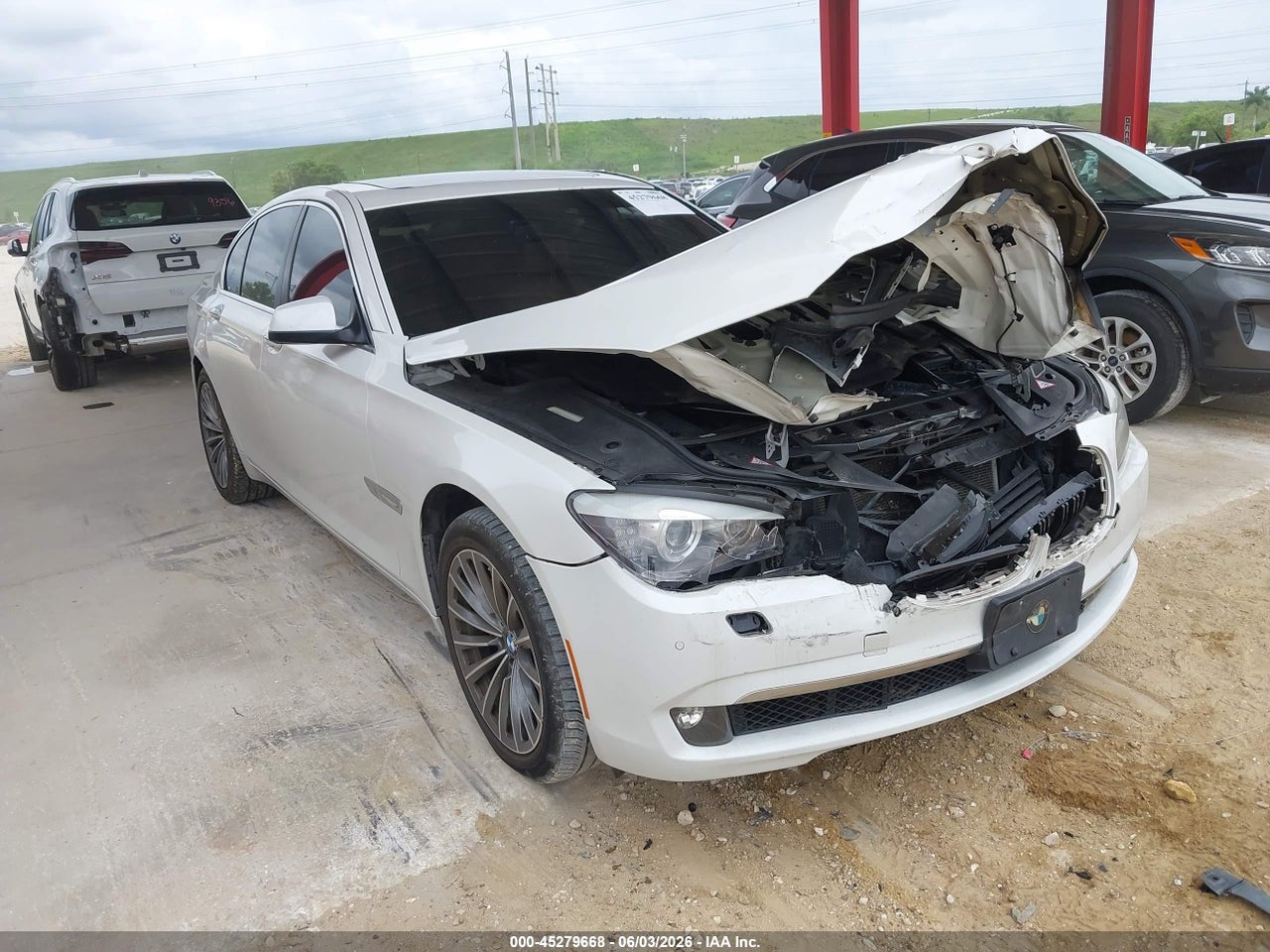 WBAKA4C53CD****** · 2012 BMW 740I