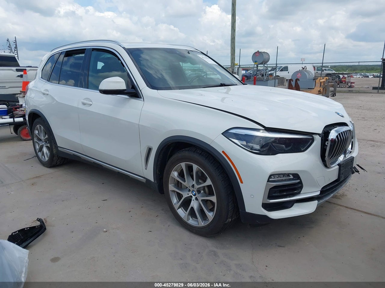 5UXCR4C09LL****** · 2020 BMW X5 SDRIVE40I