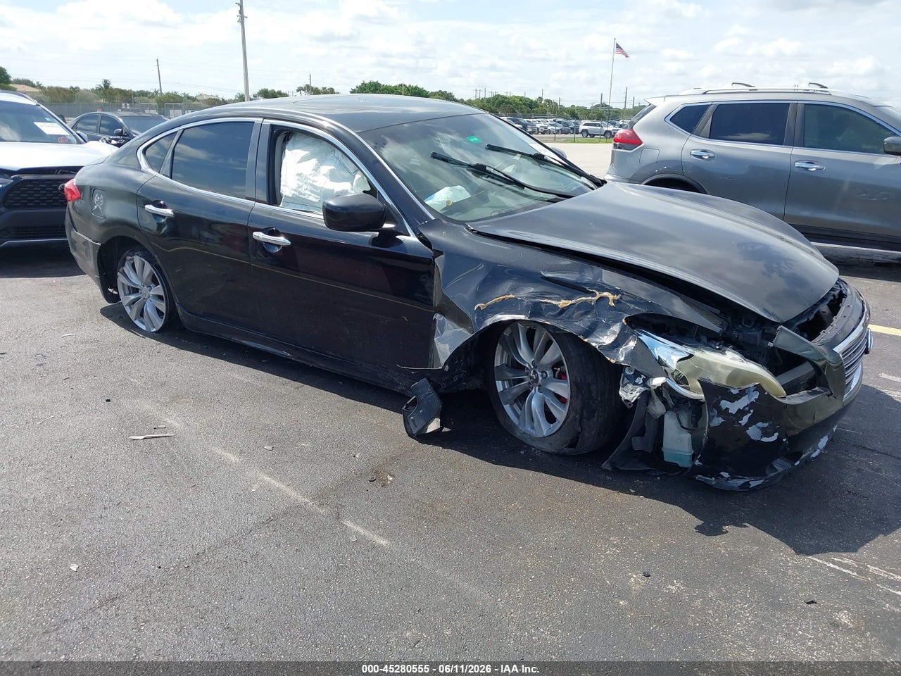 JN1BY1AR9BM****** · 2011 INFINITI M37X