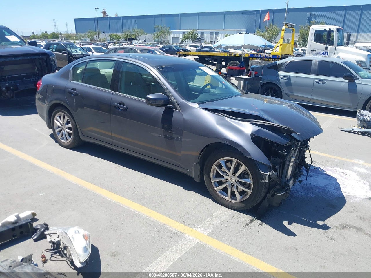JNKCV61E99M****** · 2009 INFINITI G37 JOURNEY