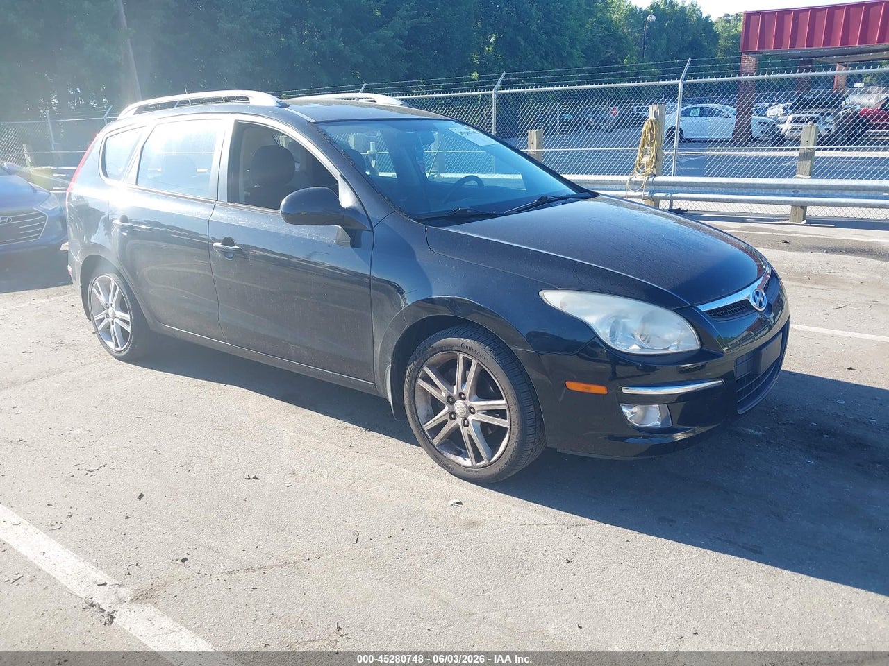 KMHDC8AE7BU****** · 2011 HYUNDAI ELANTRA TOURING SE