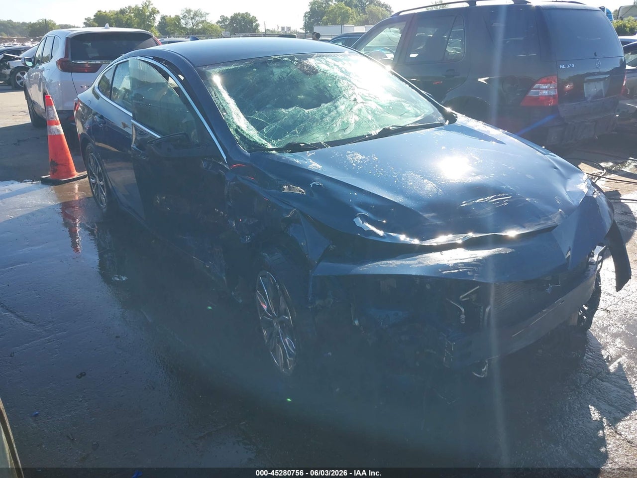 1G1ZD5ST2NF****** · 2022 CHEVROLET MALIBU FWD LT