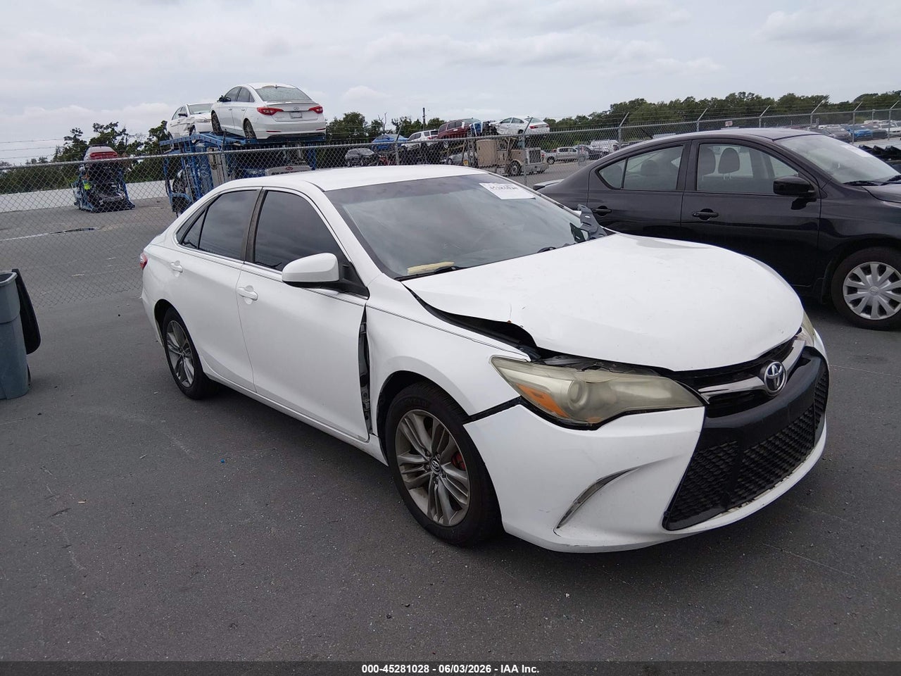 4T1BF1FK9GU****** · 2016 TOYOTA CAMRY SE