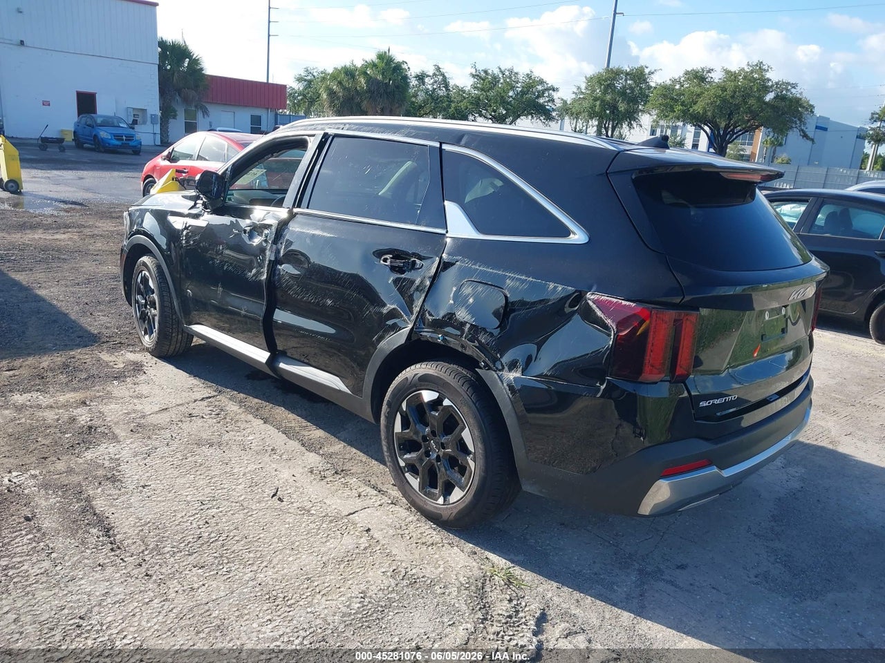 2024 KIA SORENTO S · 3/10