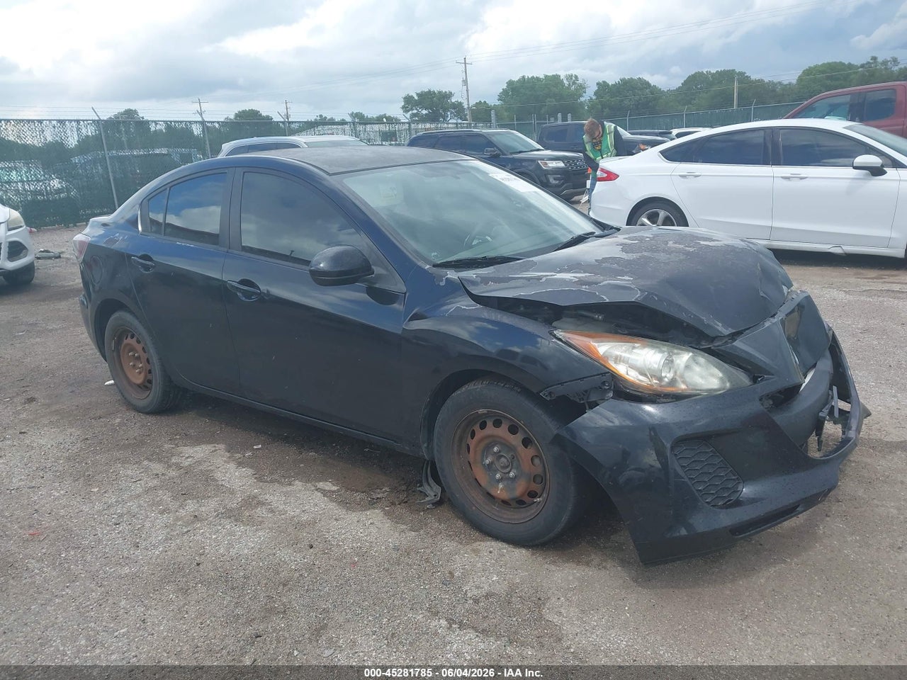 JM1BL1U78D1****** · 2013 MAZDA MAZDA3 I SPORT
